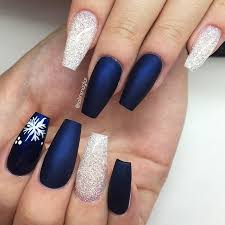 Study up on our guide to the nail treatment, from what to do before your appointment, to how to take care of your new nails. Christmas Nails To Complete Your Unforgettable Holiday Image