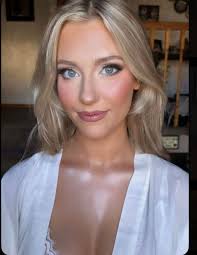 I am seeking a professional makeup artist near New Orleans available