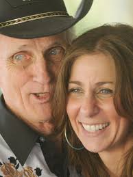 Country singer Shanna Jackman not in Kansas anymore