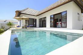 Villa Pily Pily Pour 4 Voyageurs Maisons A Louer A Kuta Selatan Maison A Louer A Louer Maison