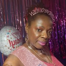 The crowd danced with Shenseea as she performed her single "Curious"