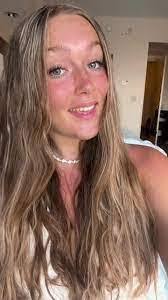 Ella Toombs's Instagram, Twitter & Facebook