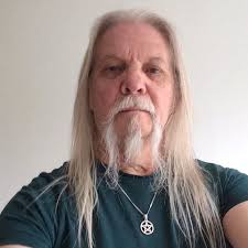 👤 (1) Sent you a request Visited your profile 🫂