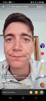 Attention to all Harry Potter fans I thought you might to see these  pictures. My girlfriend and I meeting James and Oliver Phelps aka Fred and  George Weasley and Bonnie Wright aka