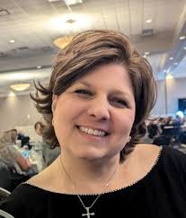 6755 Hatchery Rd, Waterford, MI 48327