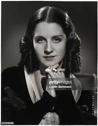 176 Liz Irving Foton och högupplösta bilder