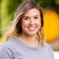 Lauren Cahill's Instagram, Twitter & Facebook