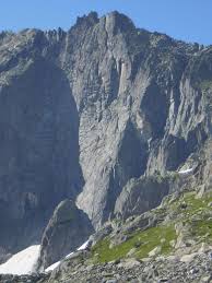 Dem surfer graust's, er klickt geschwind und in der leitung das bit gerinnt; Graue Wand Eisbrecher Arrampicata Free Climbing A Realp Uri Ch Gulliver Outdoor Community