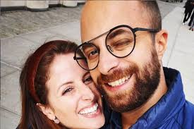 Il pd deve decidere come stare a sinistra con se stesso. Chi E Claudio Midolo Il Marito Di Clio Make Up