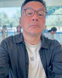 各位香港朋友兄弟姐妹你哋好，我冇穿冇爛，我每日都繼續努力『向契弟ism 說不』。 #向契弟ism說不