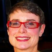 Robin Brin's Instagram, Twitter & Facebook