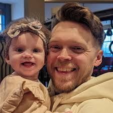 Brendan Fox's Instagram, Twitter & Facebook