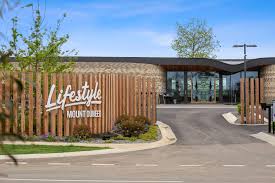 What is an over 50 community and is it worth… | Lifestyle Communities