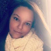 Adrienne Ciampi's Instagram, Twitter & Facebook