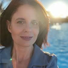 Being in the creative/marketing field, impossible for me not to mention the  Super Bowl commercials today.