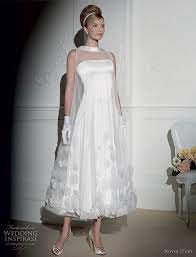 Vintage hochzeitskleid mit spitze und reduzierte 60er jahre vintage brautkleid schöne organza 60er jahre mantel kleid tief cremige. A Second Option Beautiful 60s Wedding Dress Inspired The Hair Like Brautkleider 60s Beauti Brautkleid Verfuherische Brautkleider Hochzeitskleid