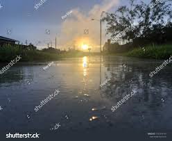 Waking Sun Morning Rain Reflexion Light Stock Photo 1197374143