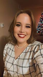 Lexie Ellis's Instagram, Twitter & Facebook