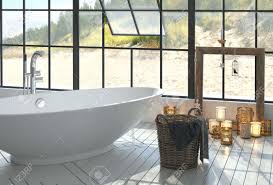 Cool badezimmer kunst ideen zu phantasievolle inspiration teppich. Romantische Moderne Monochrome Weisse Badezimmer Interieur Mit Einem Freistehenden Boot Formigen Wanne Und Brennenden Kerzen Unter Einem Grossen Sichtfenster Einen Blick Auf Den Strand 3d Rendering Lizenzfreie Fotos Bilder Und Stock Fotografie Image