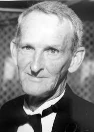 Dennis Quill's Instagram, Twitter & Facebook