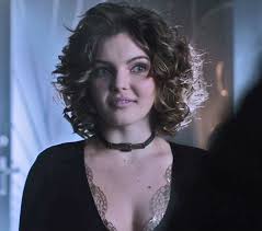 Selina Kyle/ Catwoman Gotham