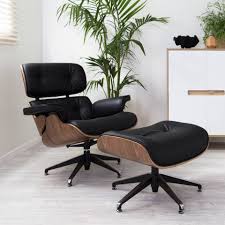 Choosing The Best Leather And Wood Veneers For The Eames Lounge Chair Replica Eamesloungechair B Eames Lounge Chair Eames Lounge Chair Replica Lounge Chair