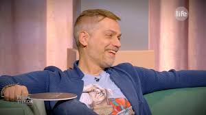 Levente harsányi (born 21 march 1970, budapest) is a hungarian television presenter and singer. Harsanyi Levente Szerelem Anelkul Nem Lehet Elni Youtube
