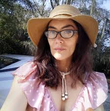 Perfectly Ripe Avocado Separation