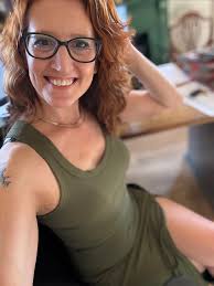 If you were born in or before the 70s, give me a hi 👋