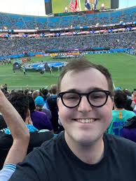 Hi all, I'm an undergrad who will be interning in Uptown from early June to  mid-August. I'm looking to sublet a place within an hour of Uptown