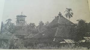 Tidak hanya untuk kecantikan saja, kandungan garam mineralnya juga banyak dimanfaatkan untuk kesehatan seperti memperbaiki tekstur kulit serta memperlancar peredaran darah. Pondok Rahmat Sejarah Masjid Tua Kampung Laut