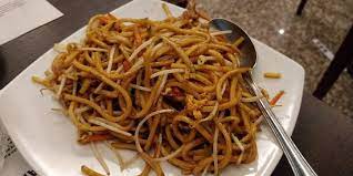 Versare la pasta dentro le verdure e lasciare saltare terminando la aggiungere un po' di pepe o peperoncino fresco e/o i semi di sesamo tostati. Spaghetti Saltati Con Verdure E Carne Foto Di Jing Du Roma Tripadvisor