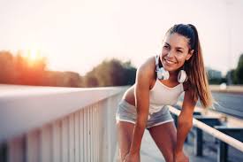 Um sich auf dauer fit zu halten und gleichzeitig abzunehmen, sollte eine gesunde ernährung mit sportlichen aktivitäten kombiniert werden. Muss Ich Sport Machen Um Abzunehmen Easy Living