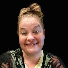 Shana Ayers's Instagram, Twitter & Facebook