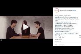 Eryck sendiri diketahui memutuskan menjadi seorang mualaf pada september 2018 sebelum resmi menikah dengan aura kasih. Menikah Dengan Bule Intip Yuk 7 Fakta Eryck Amaral Suami Aura Kasih