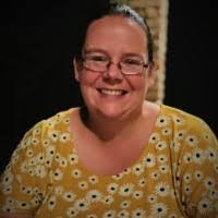 Samantha Coe's Instagram, Twitter & Facebook