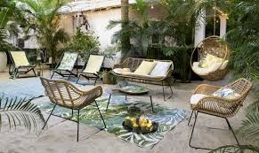 Mobili Da Giardino Salotto Da Giardino Arredo Maisons Du Monde Hangstoel Buitenbanken Buiten Tapijt