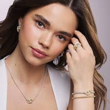 ✨ Fine Jewelry Friday ✨ Bloom with brilliance 🌸 These sparkling diamond  flower studs and matching necklace are the perfect way to add a touch of  elegance to any look. Classic, timeless,