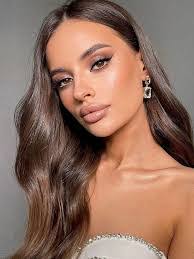 Juliana Nieto's Instagram, Twitter & Facebook