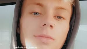 Watch #unexpected sunday at 10/9c.pic.twitter.com/yohaq5y31m. Unexpected Shayden Massey Kylee Welcome Baby Everleigh Marie Massey Tv Shows Ace