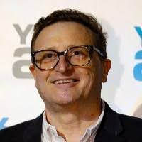 Robin Gwinn's Instagram, Twitter & Facebook