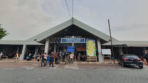 Perkhidmatan feri penumpang dari terminal feri kuala perlis ke langkawi beroperasi semula hari ini dengan jumlah penumpang seramai 132 orang ke. Terminal Jeti Kuala Perlis Makin Selesa Untuk Penumpang Ke Langkawi Libur