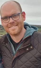 Mark Strode's Instagram, Twitter & Facebook