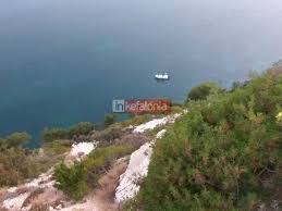 Τροχαίο ατύχημα είχε πριν από λίγη ώρα ο πρώην δήμαρχος κεφαλονιάς, αλέξανδρος παρίσης, ο οποίος ενεπλάκη με το αυτοκίνητό του με μηχανάκι μικρού κυβισμού στην οδό χαροκόπου στο αργοστόλι. Troxaio Dystyxhma Sthn Kefalonia To Aytokinhto Epese Ston Gkremo