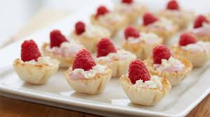 Add frozen raspberries, sugar, and water to a small saucepan. Christmas Dessert Recipes Pillsbury Com