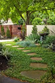 Diy Garden Path With Random Shaped Flagstones And Ground Cover Plants As Filler Pathway Landscaping Walkway Landscaping Stone Garden Paths