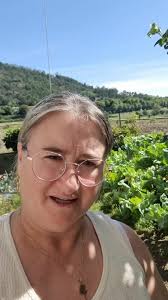 Julia Martins (@juliamartins1966)’s videos with som original