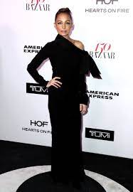 kendall jenner miranda kerr more celebrate bazaar 150th anniversary celebrity black dress glamour dress fashion