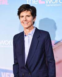 Zack snyder's army of the dead will replace chris d'elia with comedian tig notaro. Fqr1lksnu7yvkm