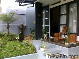 Penempatan coffe table dan sepasang kursi yang nyaman tentu akan memberikan suasana yang menenangkan. Pertimbangan Memilih Model Teras Rumah Minimalis Rumah Minimalis 2015